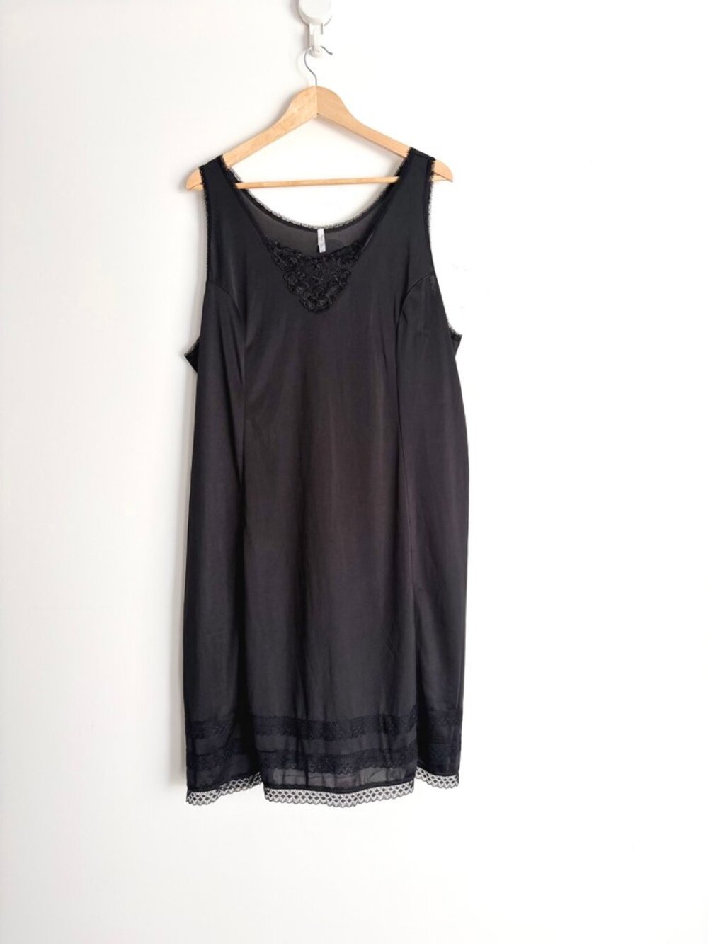 Vintage 1990s Patricia Black Floral Lace Sleeveless Full Slip Dress Soft Goth 1X
